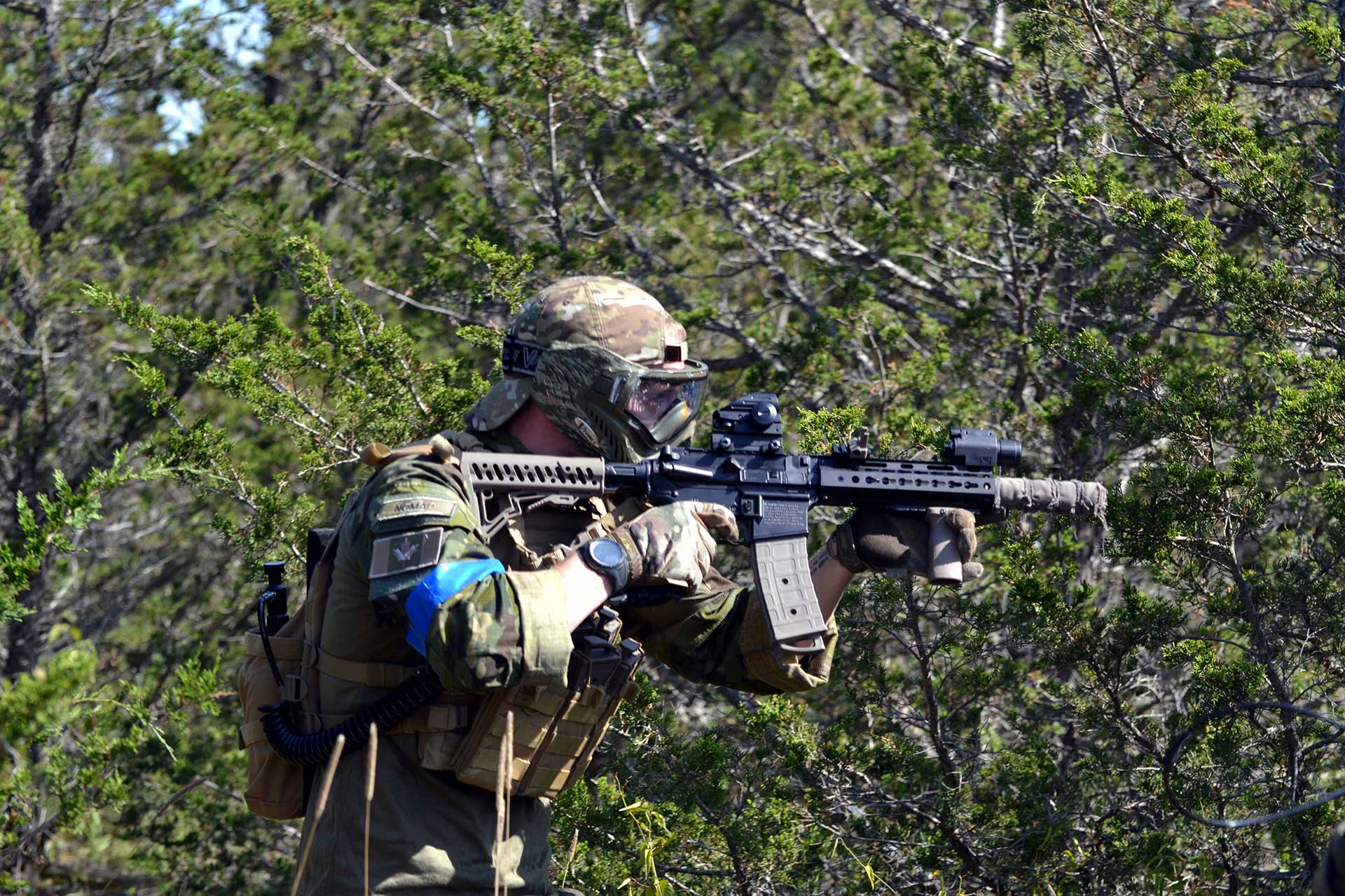 paintball player in Ottawa in full equipment